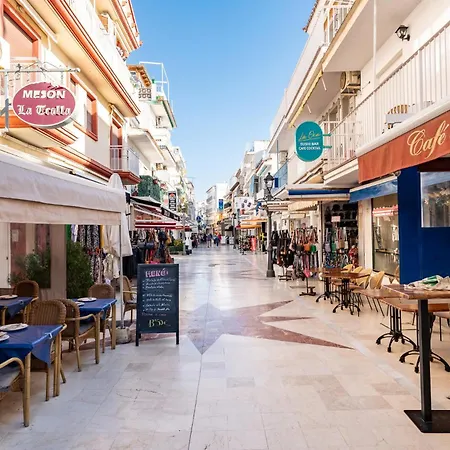 Malagasuite Holidays Apartament *